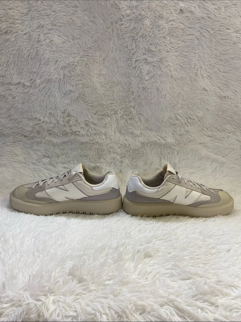 New Balance CT302  Men’s Cream and White Low Top,Platform Sneakers. Size-11.5